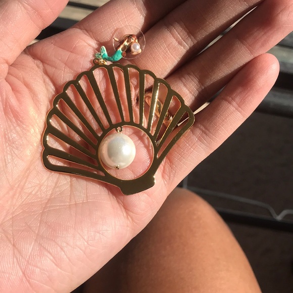 Mermaid earrings fan shaped ocean collection - Picture 4 of 4